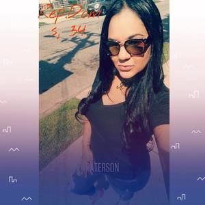 Meet your Posher, Carolina